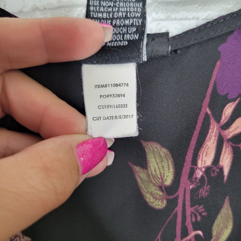 Torrid Black Purple Pink Floral Sleeveless Crepe Blouse - Picture 3 of 4